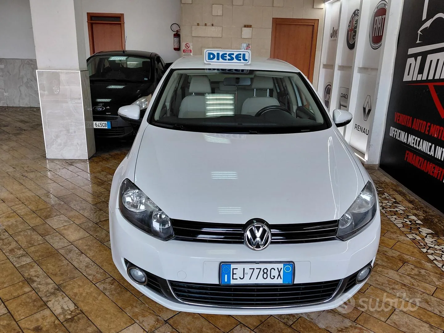 Volkswagen Golf 2011 photo 2