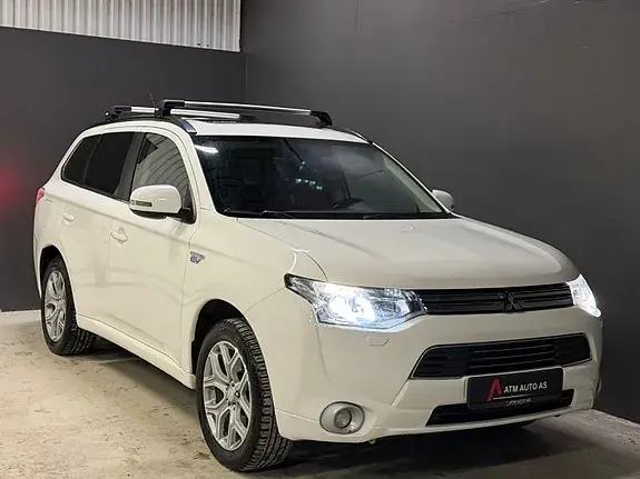 Mitsubishi Outlander 2015 photo 2