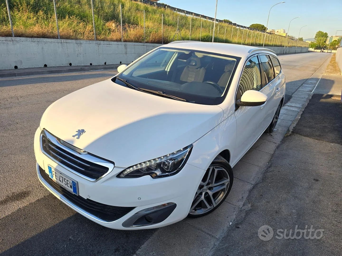 Peugeot 308 2016 photo 3