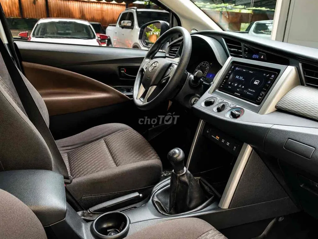 Toyota Innova 2021 photo 5