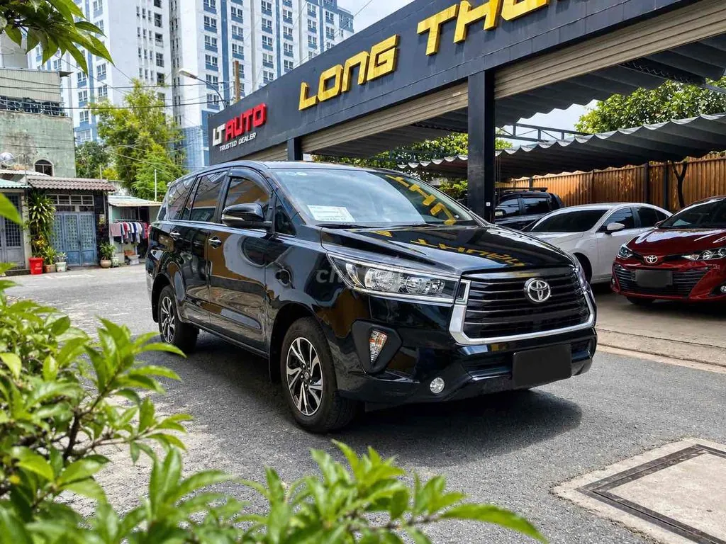 Toyota Innova 2021 photo 2
