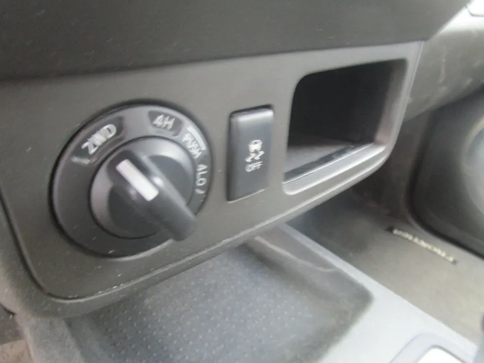 Nissan Frontier 2016 photo 3
