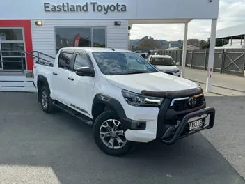 Toyota Hilux 2022 photo 2