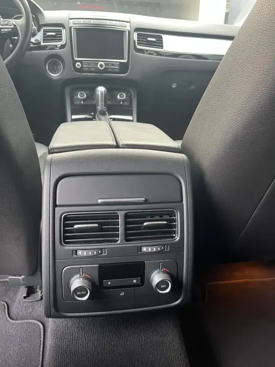 Volkswagen Touareg 2016 photo 3