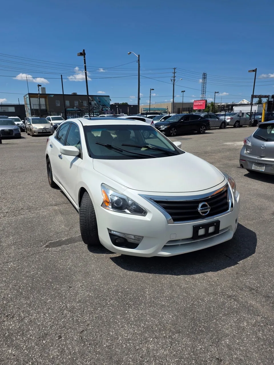 Nissan Altima 2013 photo 2