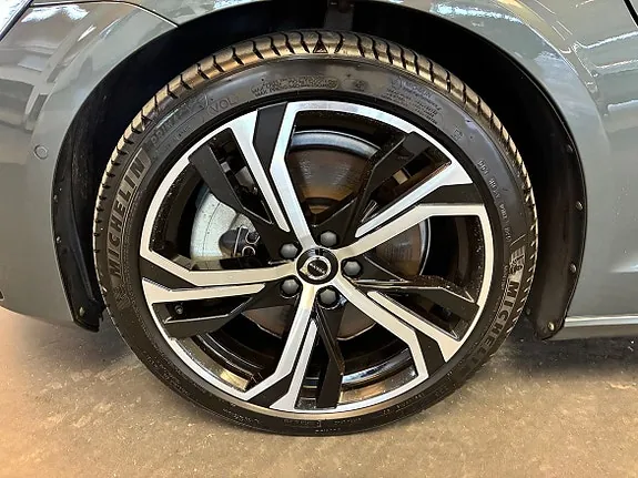 Volvo V60 2026 photo 4