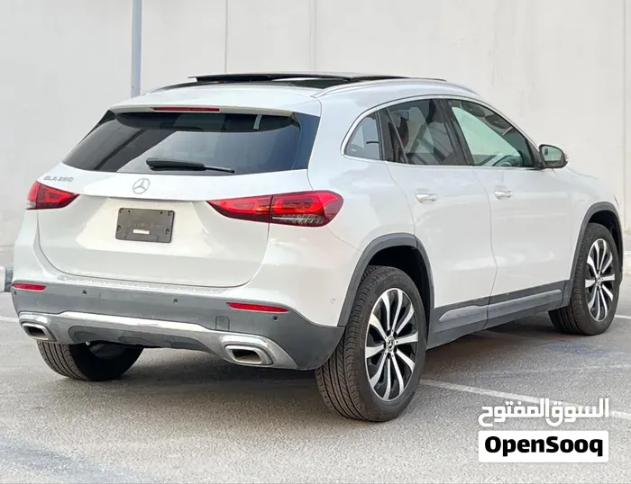 Mercedes-Benz Gla Class 2021 photo 2
