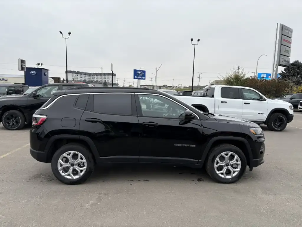 Jeep Compass 2026 photo 4