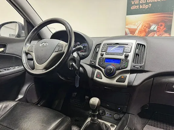 Hyundai I30 2010 photo 2
