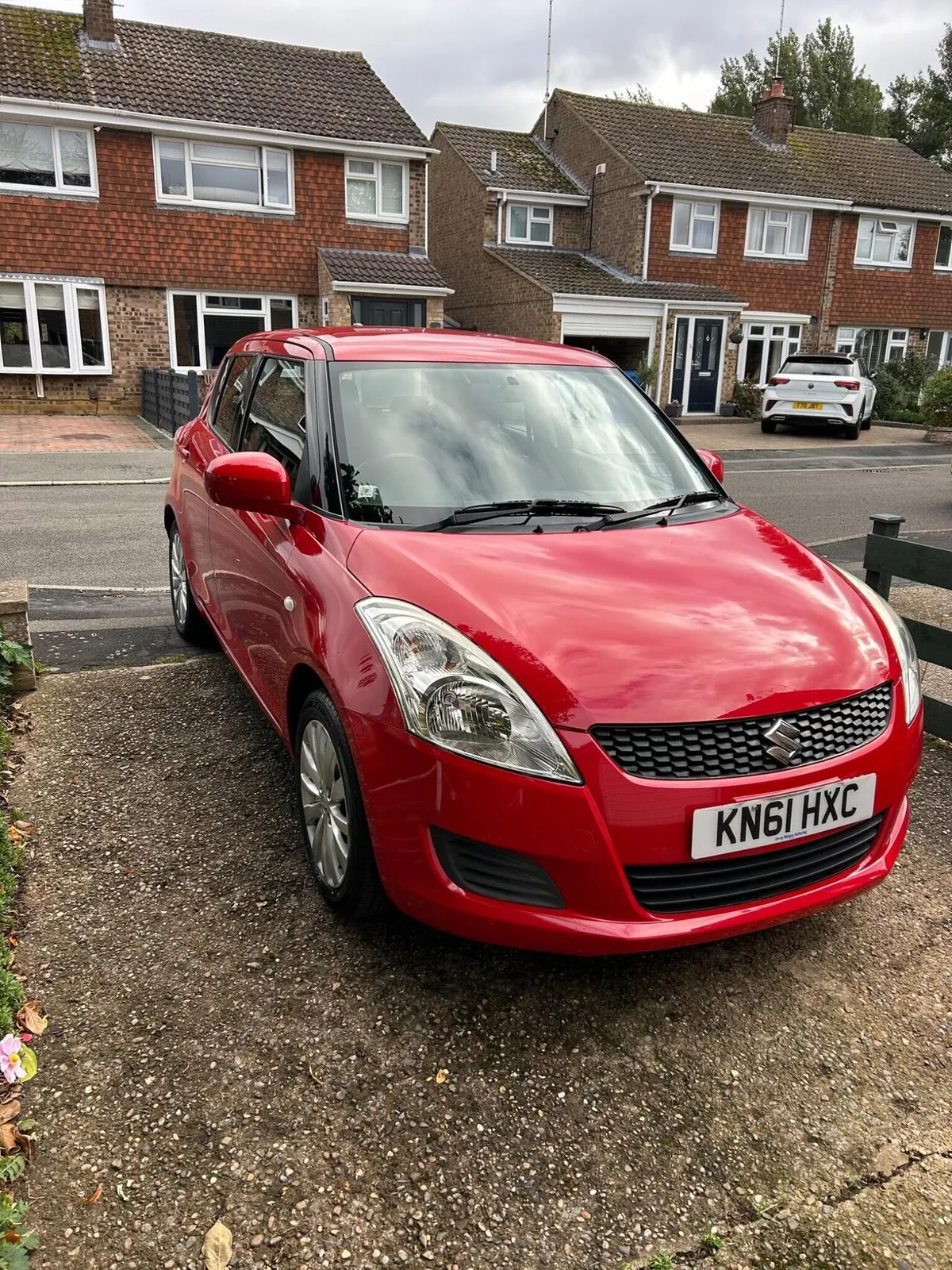 Suzuki Swift 2011 photo 2