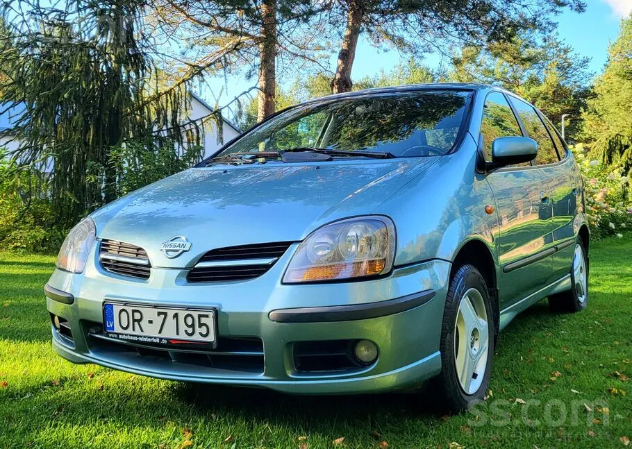 Nissan Almera Tino