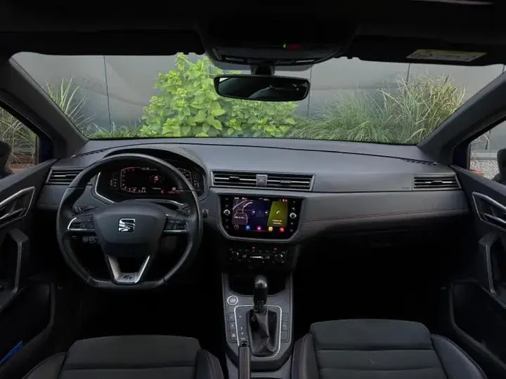 Seat Ibiza 2021 photo 2