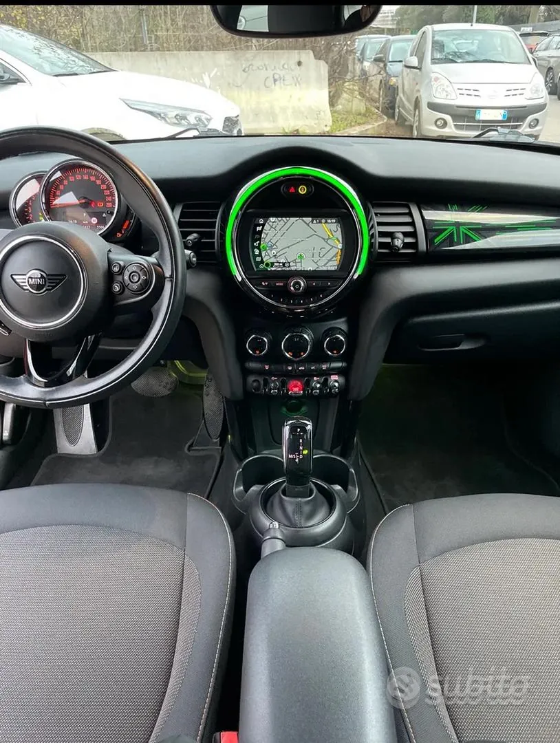 Mini Mini Cooper 2018 photo 3
