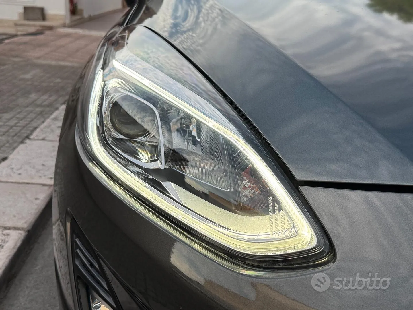 Ford Fiesta 2017 photo 2