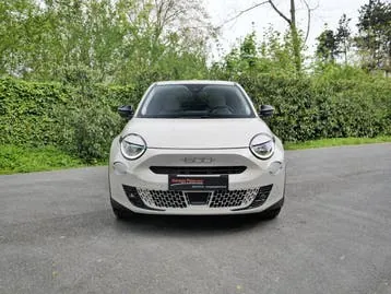 Fiat 600E 2025 photo 2