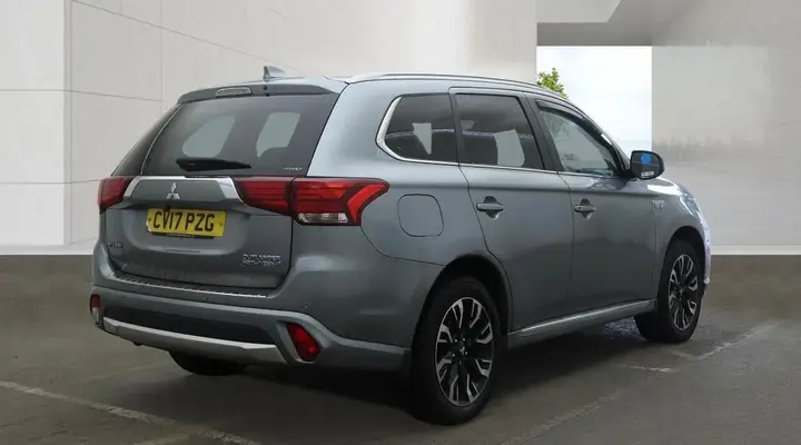 Mitsubishi Outlander 2017 photo 4