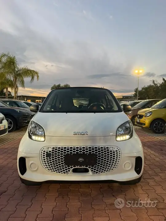 Smart Fortwo 2022 photo 2