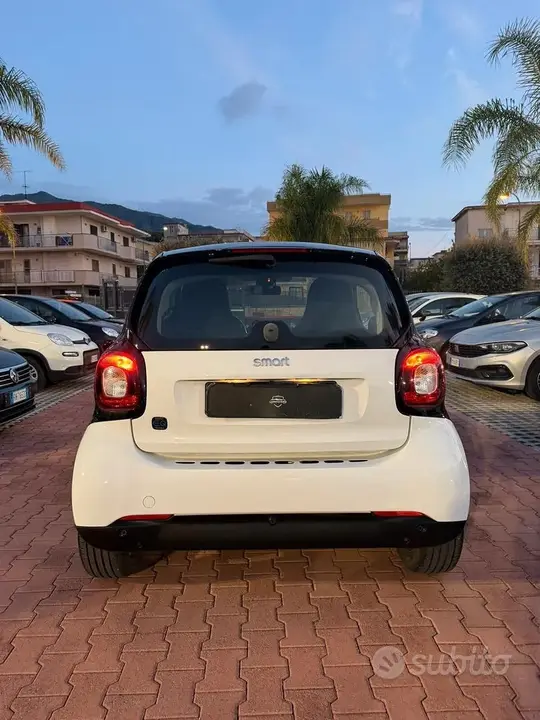 Smart Fortwo 2022 photo 5