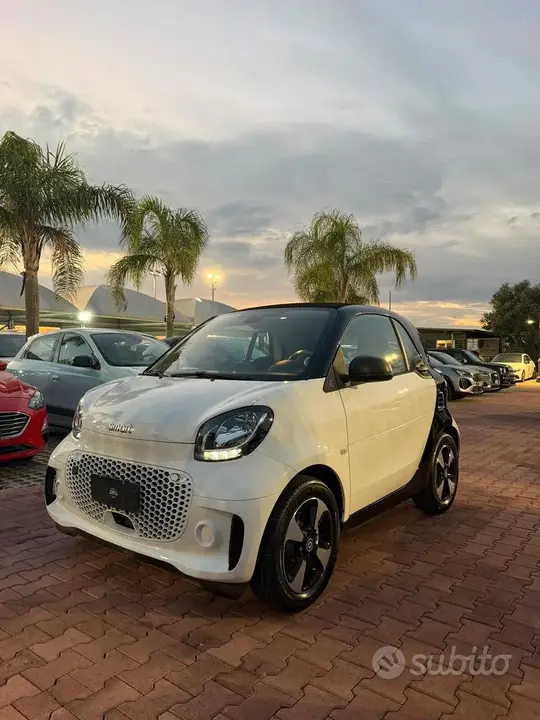 Smart Fortwo 2022 photo 3