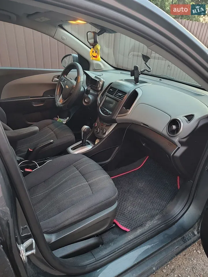 Chevrolet Sonic 2013 photo 5