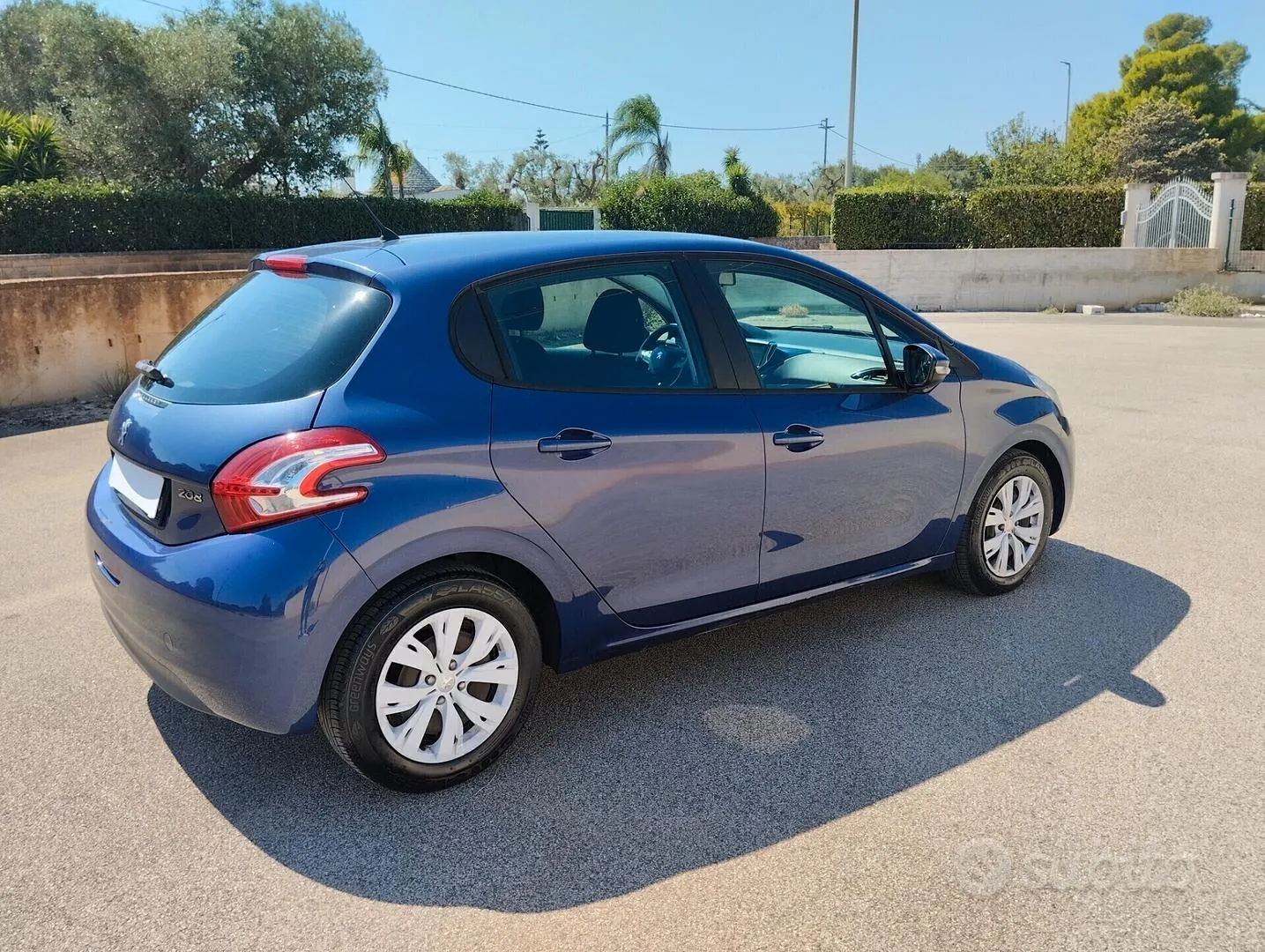 Peugeot 208 2012 photo 4