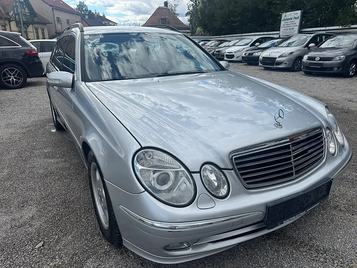 Mercedes-Benz E-Class 2006 photo 3