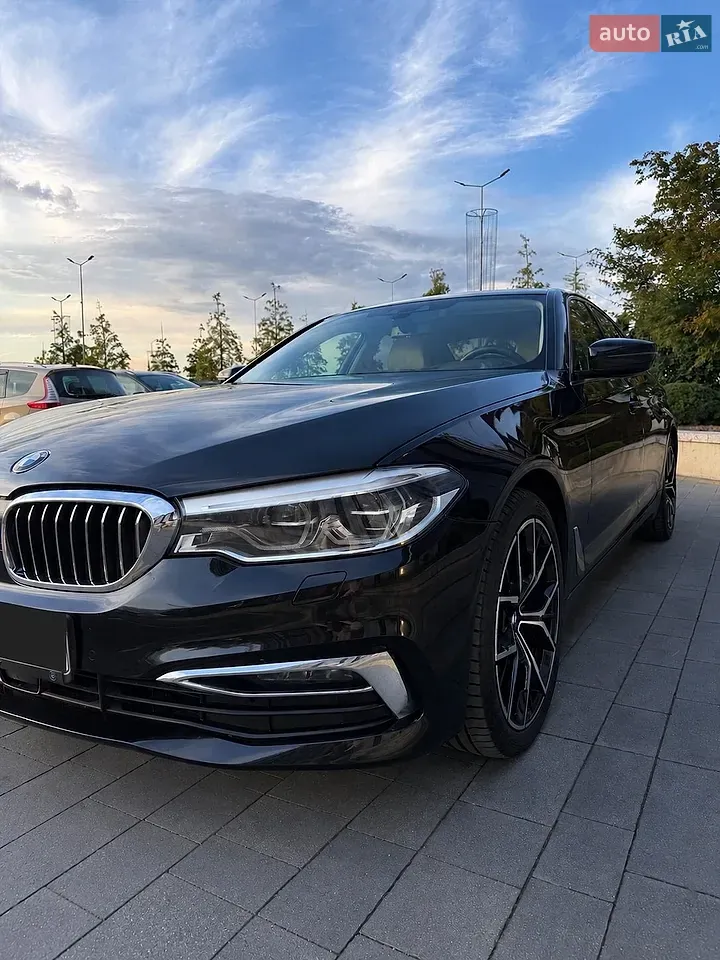 BMW 5 Series 2019 photo 4