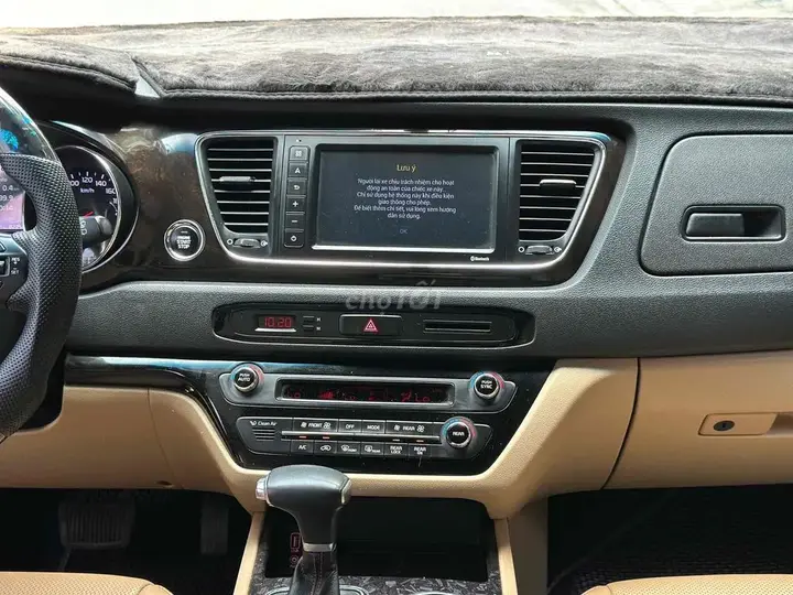 Kia Sedona 2018 photo 3