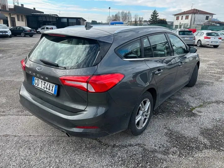 Ford Focus 2020 photo 5
