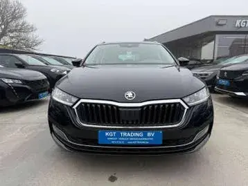 Skoda Octavia 2021 photo 2