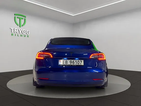 Tesla Model 3 2021 photo 4