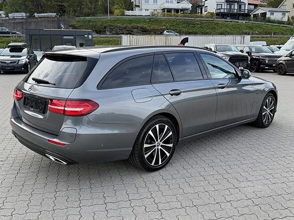 Mercedes-Benz E300 2019 photo 3