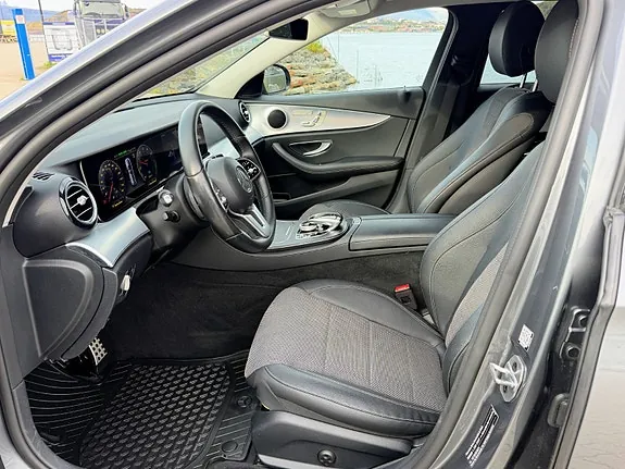 Mercedes-Benz E300 2019 photo 5