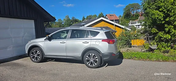 Toyota Rav4 2014 photo 2