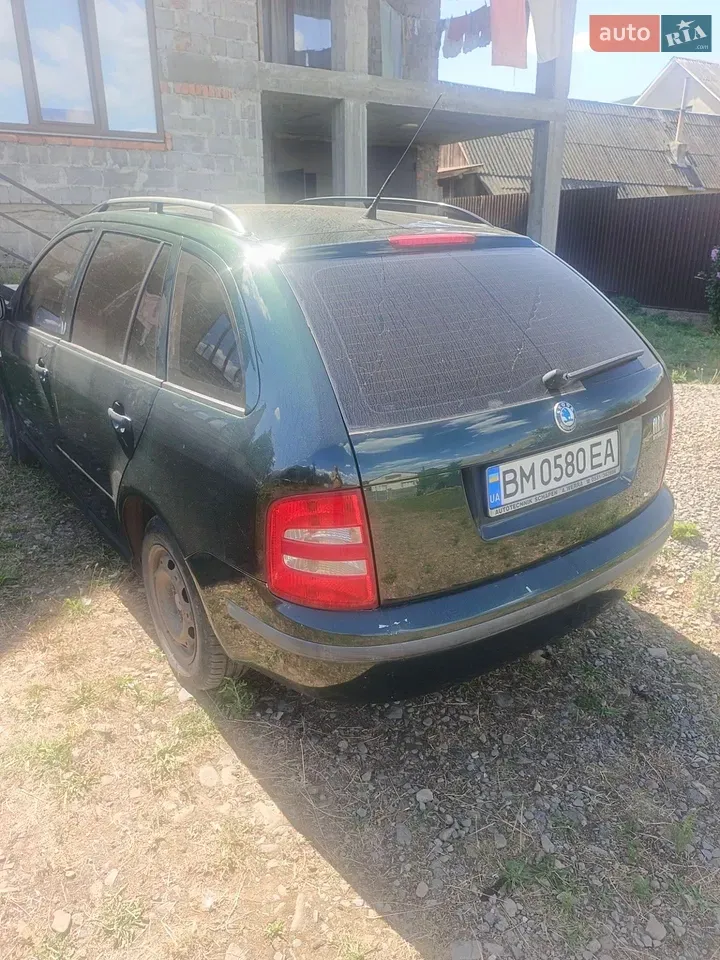 Skoda Fabia 2003 photo 3