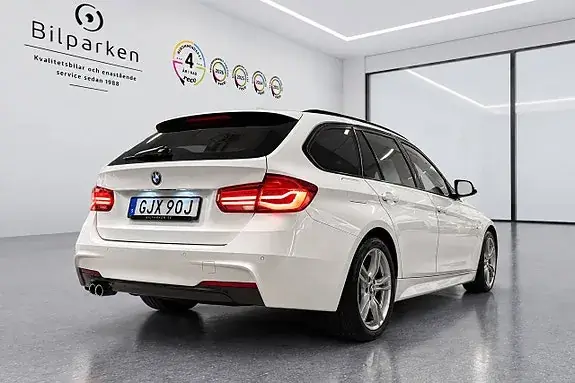 BMW 320I 2019 photo 2