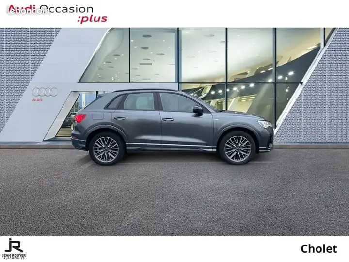 Audi Q3 2023 photo 5