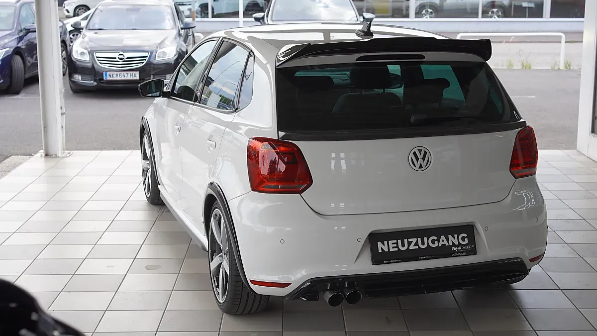 Volkswagen Polo 2012 photo 2