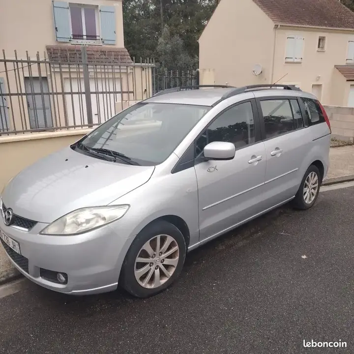 Mazda 5 2006 photo 2