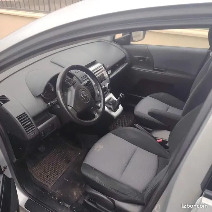 Mazda 5