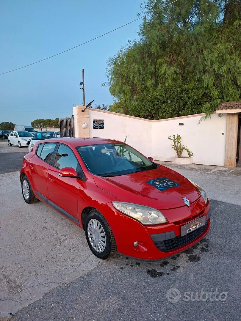 Renault Megane 2009 photo 2
