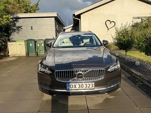 Volvo V90 2022 photo 2