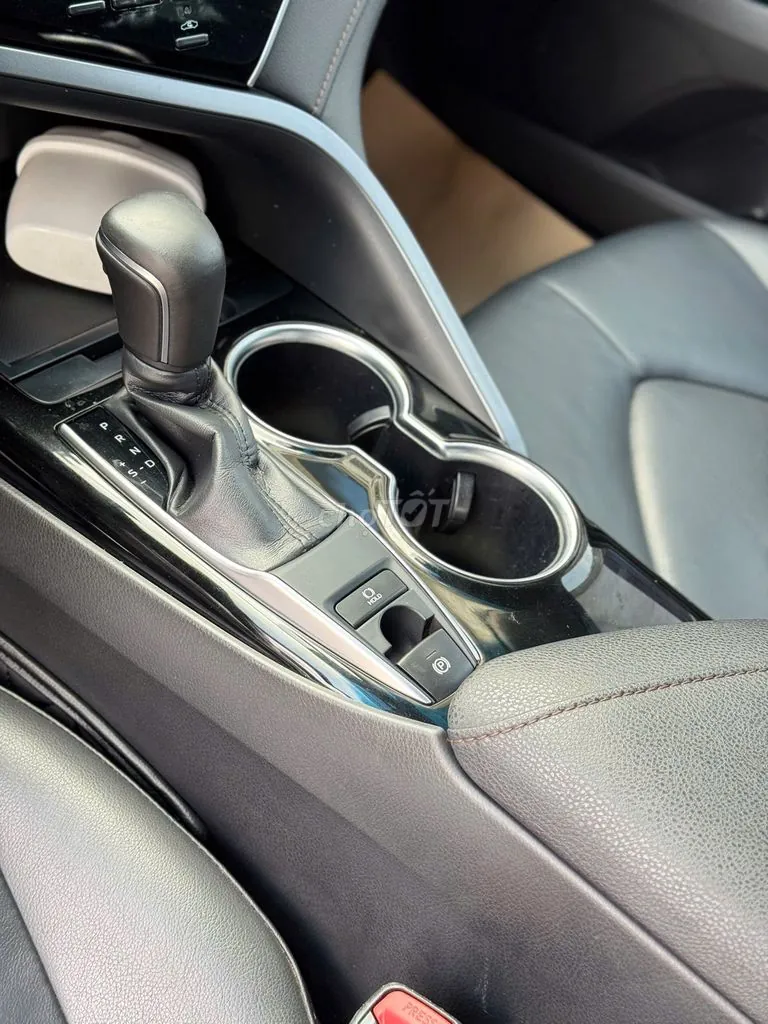 Toyota Camry 2020 photo 5