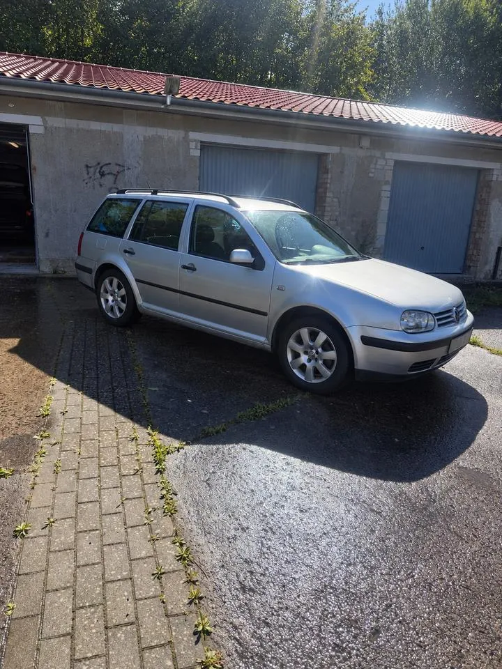 Volkswagen Golf Variant