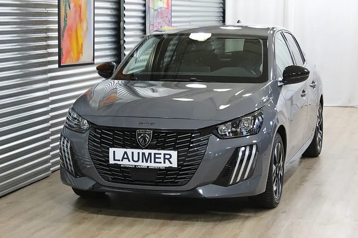 Peugeot 208 2024 photo 2