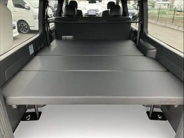 Toyota Hiace 2018 photo 4