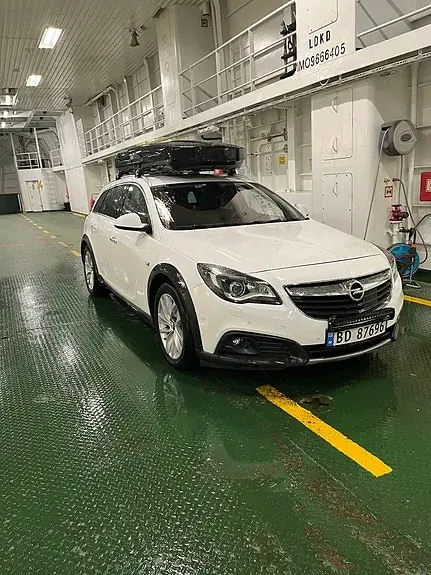 Opel Insignia Country Tourer 2014 photo 2