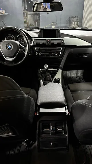 BMW 318D 2015 photo 4