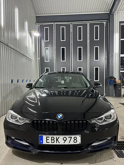 BMW 318D 2015 photo 2