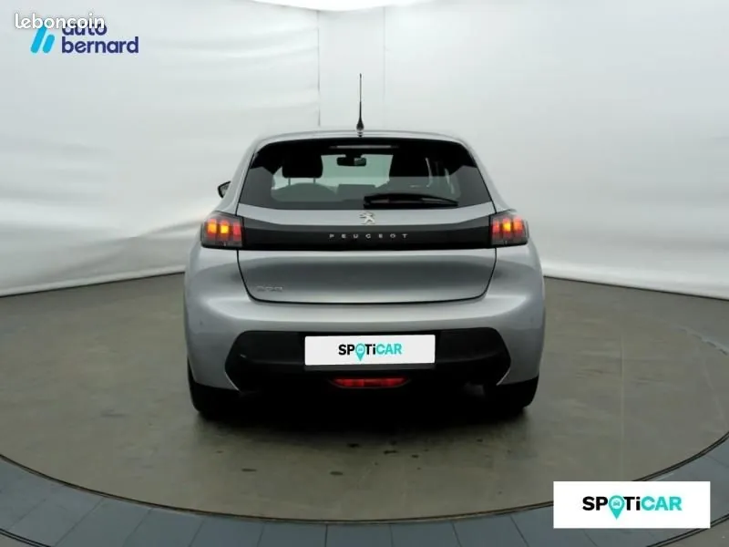 Peugeot 208 2023 photo 5